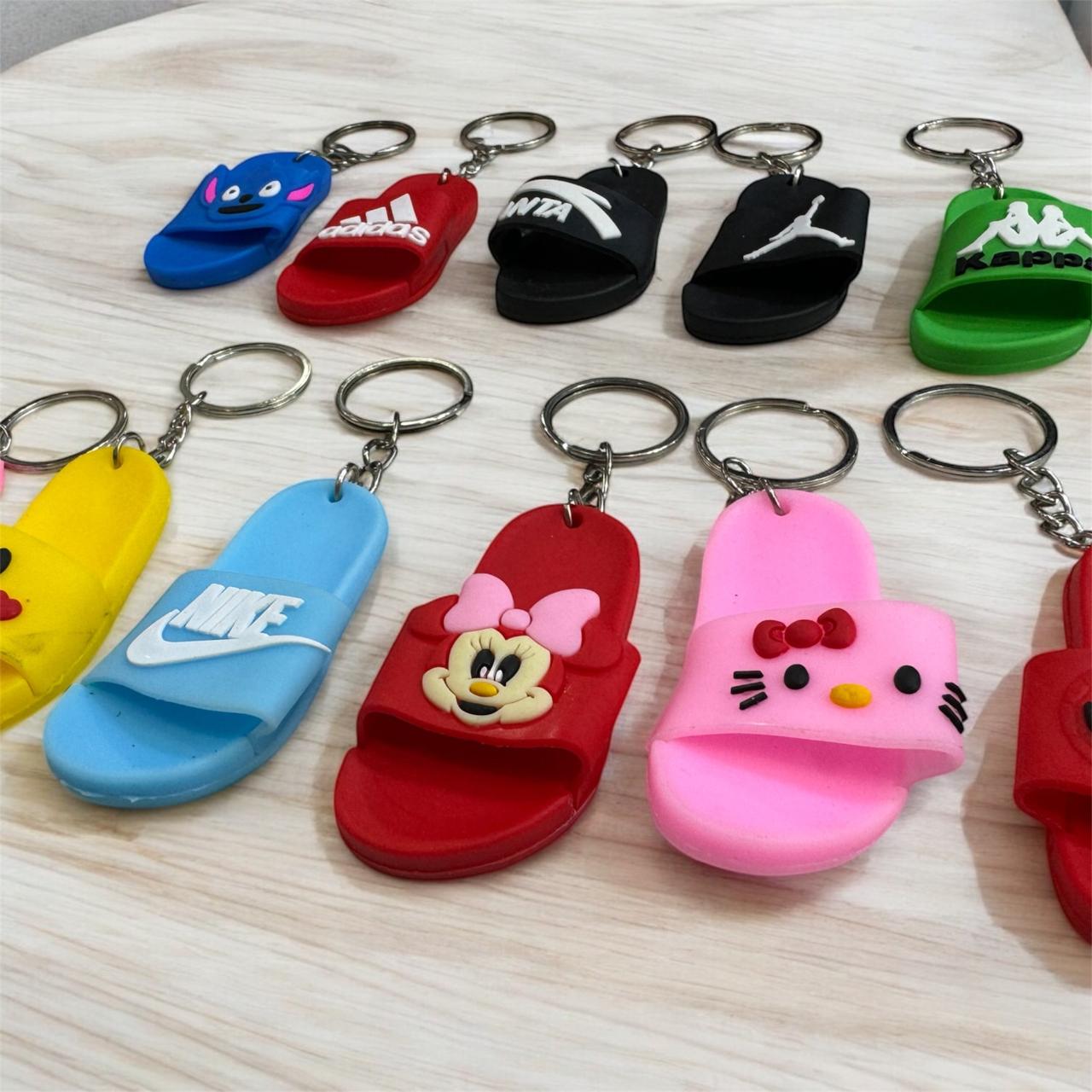 Mini Cartoon Slipper Keychain (1 PC)