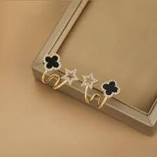 Twinkle Star Earrings