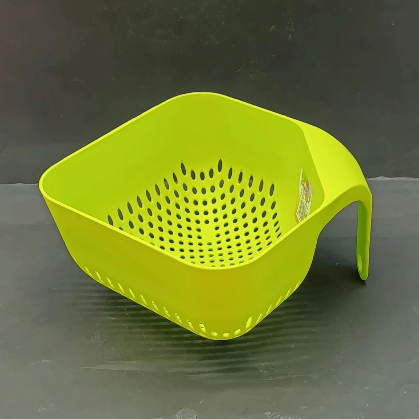 Classic Plastic Rice Strainer Bowl With Handle